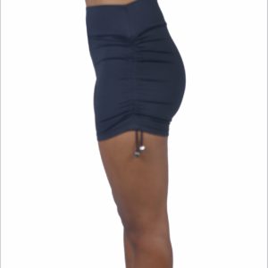 Shorts preto suplex com detalhe regulador